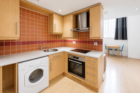 Kitchen - Angle 1