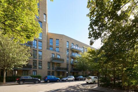 Braid Court, E3