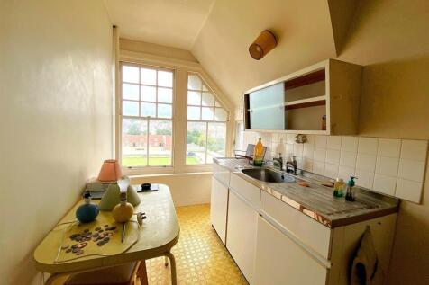 16 Knole Ct - Kitchen.jpg