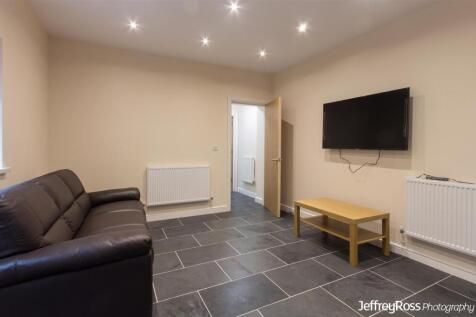 Colum Road, Cathays photo 4
