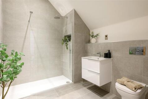 Ensuite Shower 3