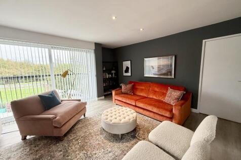 TOLETTOWNLANELOUN...