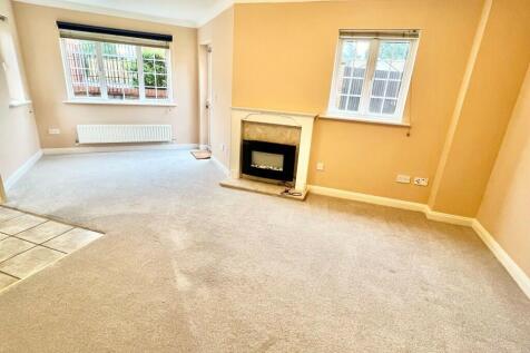Whincroft Close, Ferndown, Dorset, BH22 photo 4