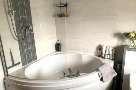 RE-FITTED BATHROOM