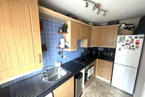 Meadowlands Avenue, Bridgwater photo 3