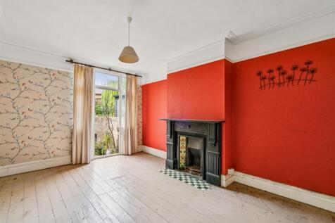 FOR SALE - Stile Hall Gardens, W4