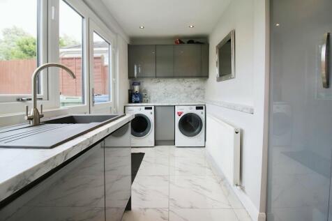 499cc561-WhatsApp...