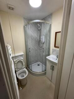 Ensuite 2.jpeg