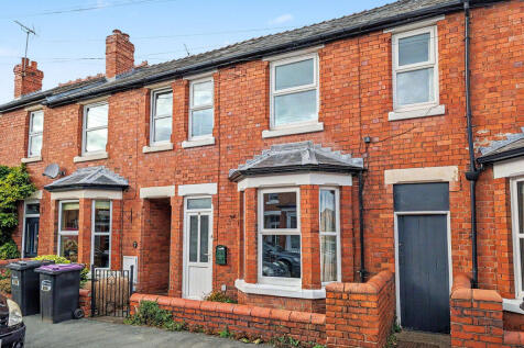 3-bed terraced on Stewart Road, Oswestry, Shropshire, SY11 2HA, £850/mo