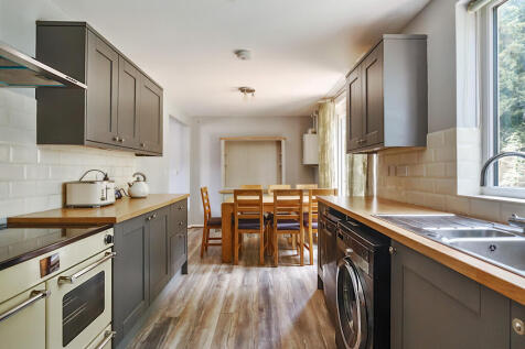 1294027-5-685c0b1...