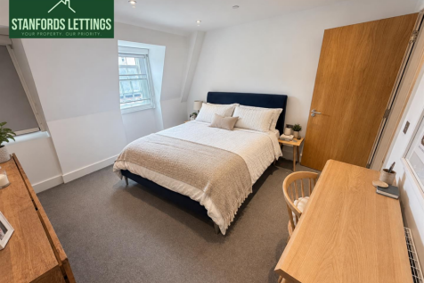 Ensuite bedroom (2).png