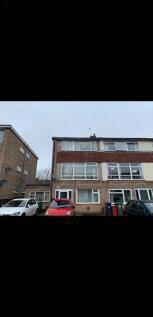 6 bedroom semi-detached house