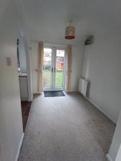 Thurlow Court, Lincoln photo 3