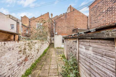 54 Victoria Road North, Southsea-Small-PorticoMark