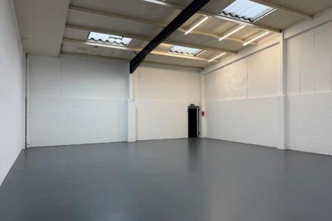 Distribution Warehouse to rent Image 9