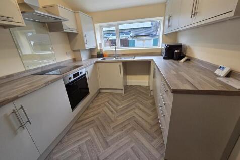 Oak Avenue, Dalton, Huddersfield, HD5 8DU photo 3