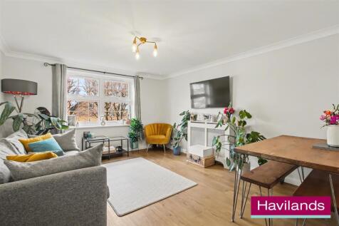 Adam Lodge N21 1SG-3.jpg