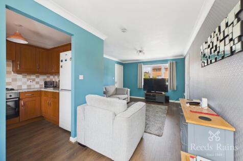McKinley Way, Widnes, Cheshire, WA8 photo 4