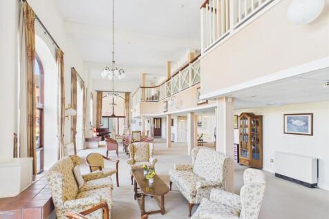 Communal Lounge