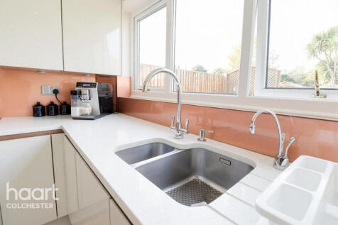 Collingwood Road, COLCHESTER photo 5