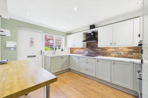 Kitchen: