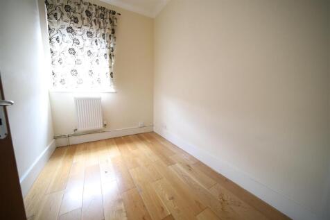 BEDROOM 2.JPG