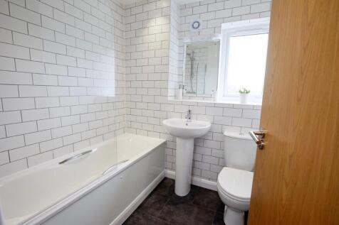 Cross Heath Grove, Beeston, Leeds photo 4
