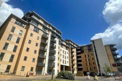 2-bed flat on Balmoral Place, Brewery Wharf, 2 Bowman Lane, Leeds, LS10, £1,150/mo