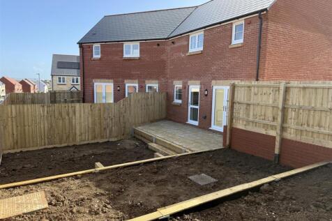Plot 344 garden.jpeg