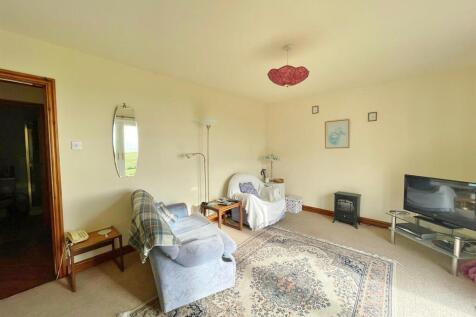 Sitting room / dining room