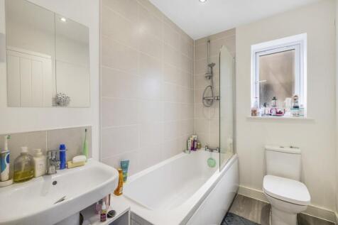 25 Dean Close (Weston)-21