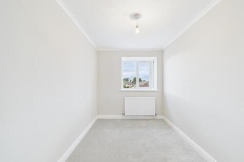 CAM02023G0-PR0184-STILL031