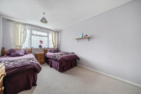 1359279-16-68d6a5...