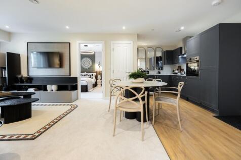 Living Area 2