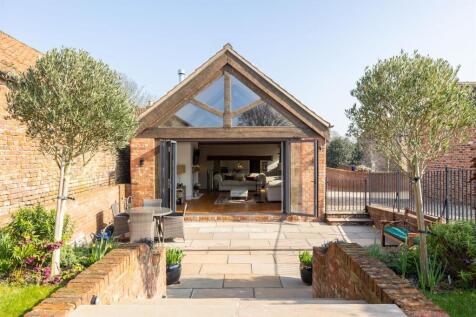 Terrace &amp; Sitting Room