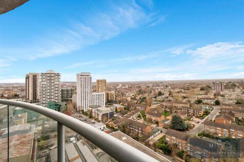 Altitude Apartments 92 MV-12.jpg