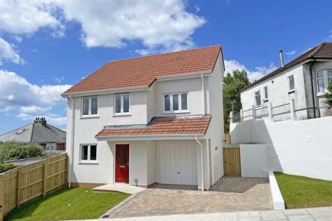 Higher Efford Road 54 Front.....jpg