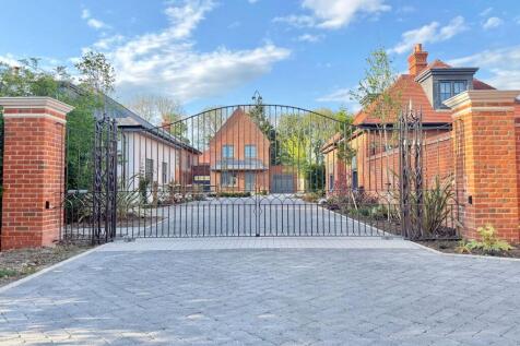Millwood Entrance