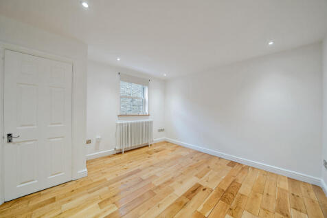 1384919-12-692430...