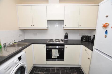Sydney Court, Canvey Island photo 4