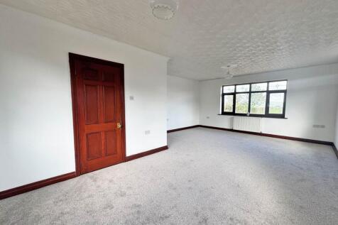 Thornham Road, Royton photo 3