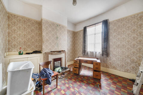 1301453-19-683814...