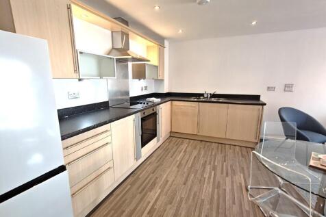 Elmira Way, Manchester, Greater Manchester, M5 photo 3