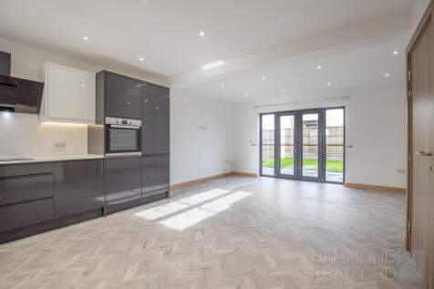 Kitchen/Living Area