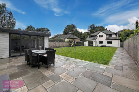 Rear Elevation/Ga...
