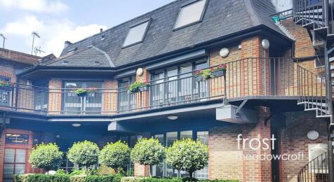 U10 92 Lots Road Chelsea SW10 Sale ex2.jpg