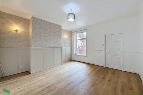 Lynwood Avenue, Darwen photo 4