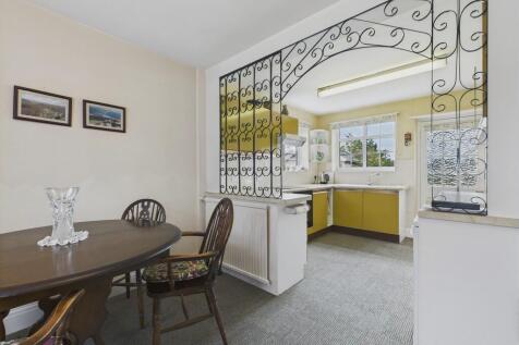 CAM04273G0-PR0158...