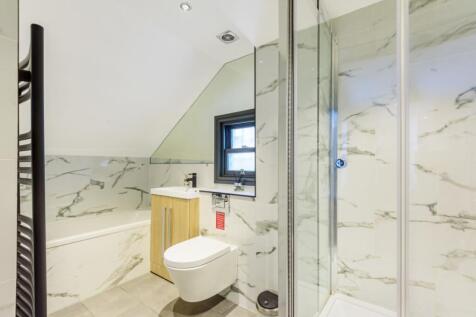 62b2eb5e1fb95-l-8637