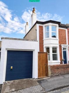 House&amp; garage exterior